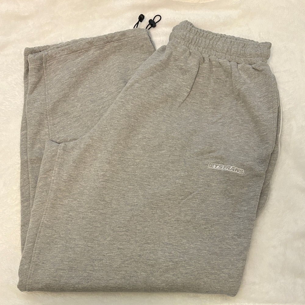 *sold* Urban outfitters iets frans… Harri Wide Leg Jogger Pant